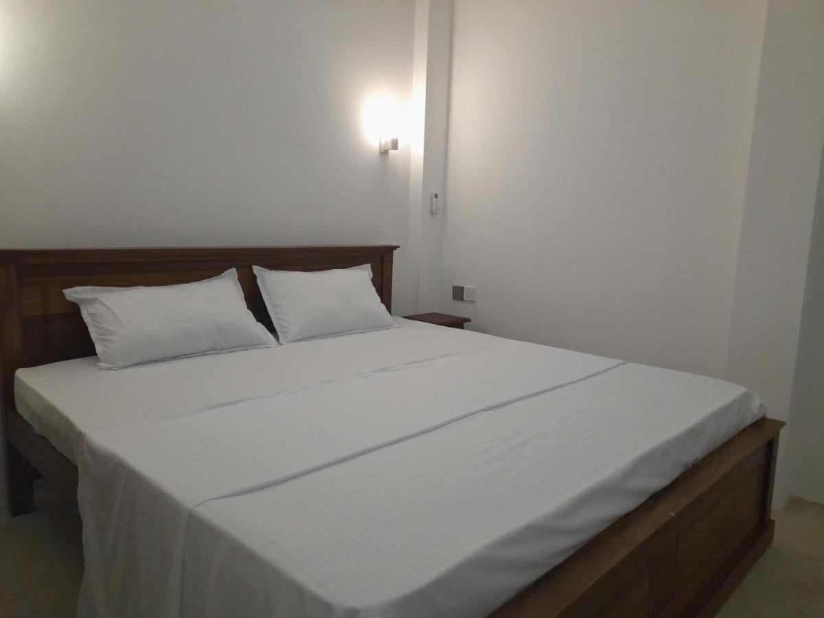 Gloria Inn 尼甘布 外观 照片