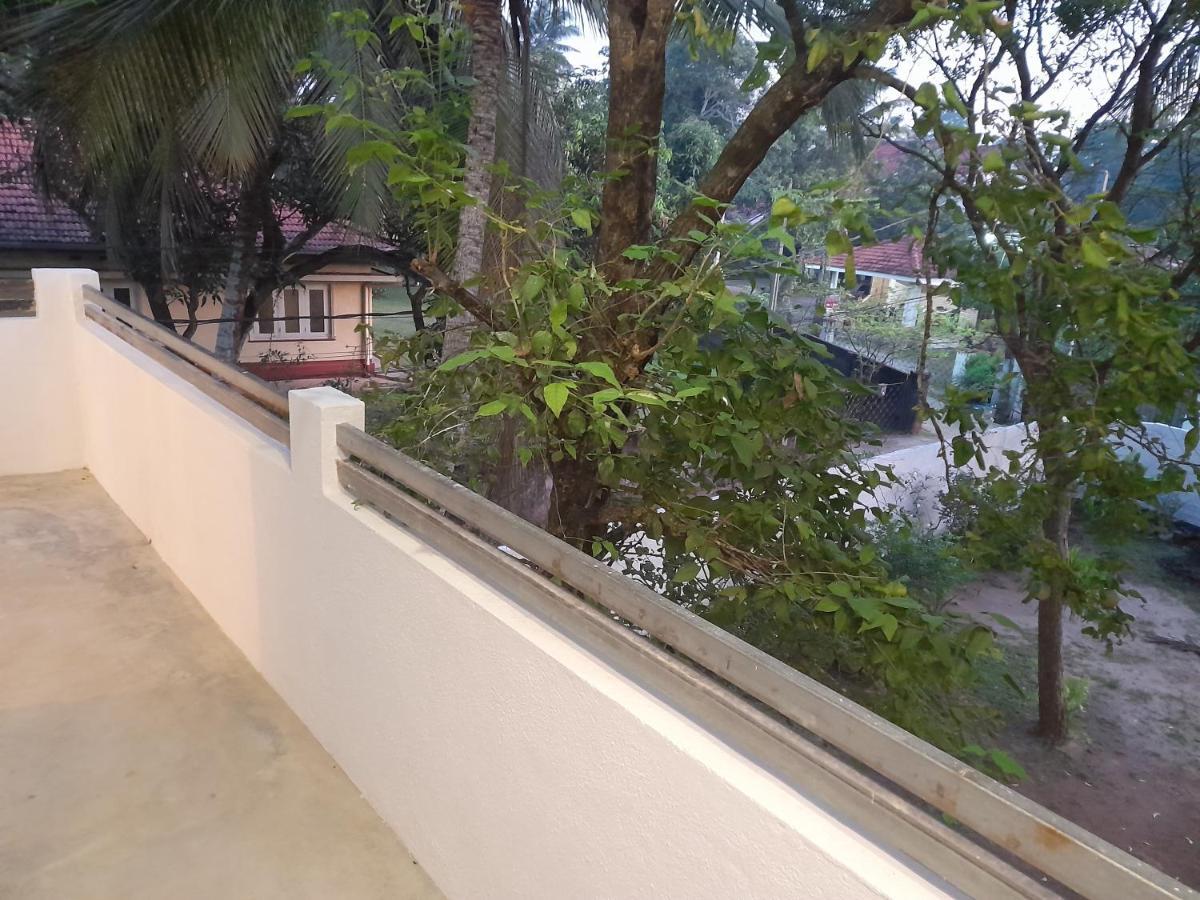 Gloria Inn 尼甘布 外观 照片
