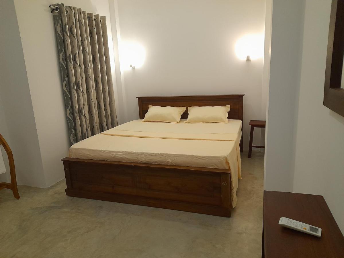 Gloria Inn 尼甘布 外观 照片