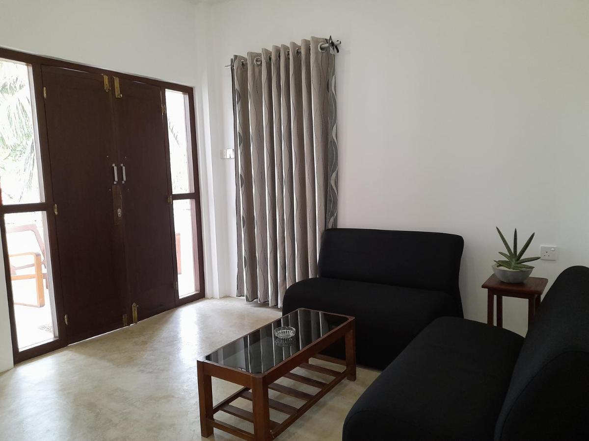 Gloria Inn 尼甘布 外观 照片